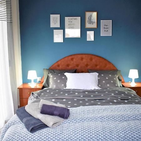 Cozy And Modern Apartment โคโมทินี ภายนอก รูปภาพ
