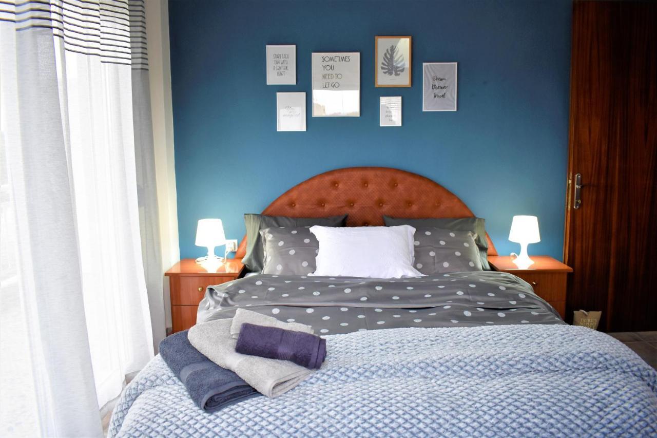 Cozy And Modern Apartment โคโมทินี ภายนอก รูปภาพ