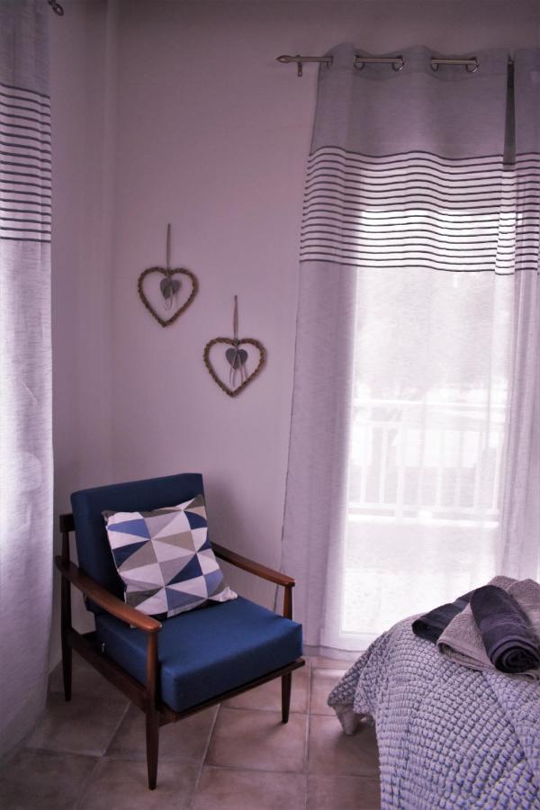 Cozy And Modern Apartment โคโมทินี ภายนอก รูปภาพ